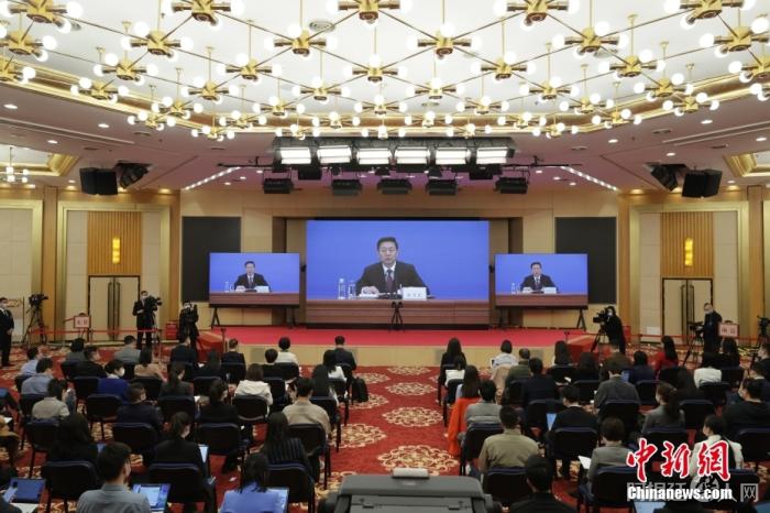 3月3日，全国政协十三届五次会议新闻发布会在北京举行，大会新闻发言人郭卫民向中外媒体介绍本次大会有关情况并回答记者提问。图为分会场。 <a target='_blank' href='http://www.chinanews.com/'>中新社</a>记者 杨可佳 摄 　