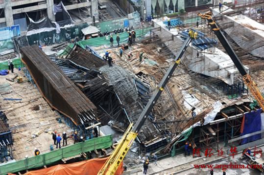 http://news.xinhuanet.com/world/2014-12/31/127348481_14199809540251n.jpg