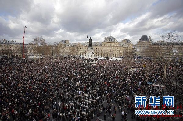 http://news.xinhuanet.com/world/2015-01/12/127377281_14209937401191n.jpg