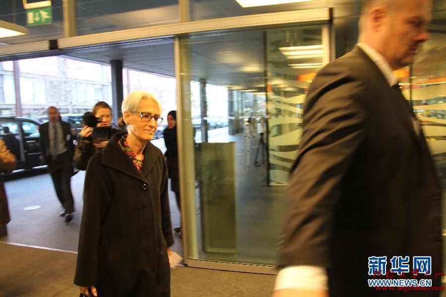 http://news.xinhuanet.com/photo/2015-01/19/127397248_14216220825221n.jpg