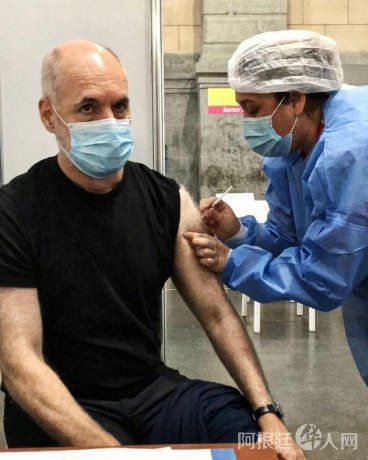 larreta-vacunojpg