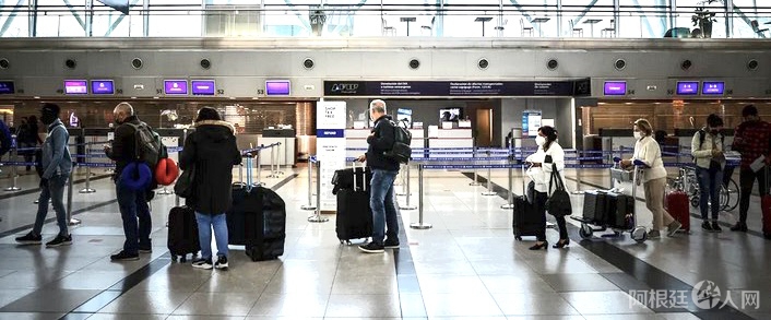 B660B393-A0C6-425F-A324-CC337B6D9DED