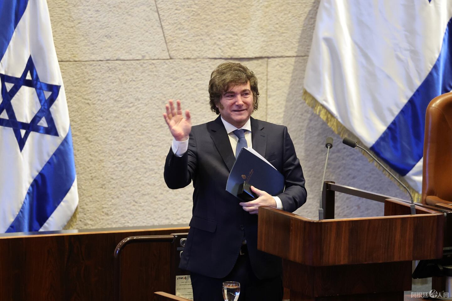 javier-milei-ratifico-la-mudanza-de-la-embajada-argentina-a-jerusalen-foto-efe-DVLIZNSCTREJRFQJT66PR6TO2E